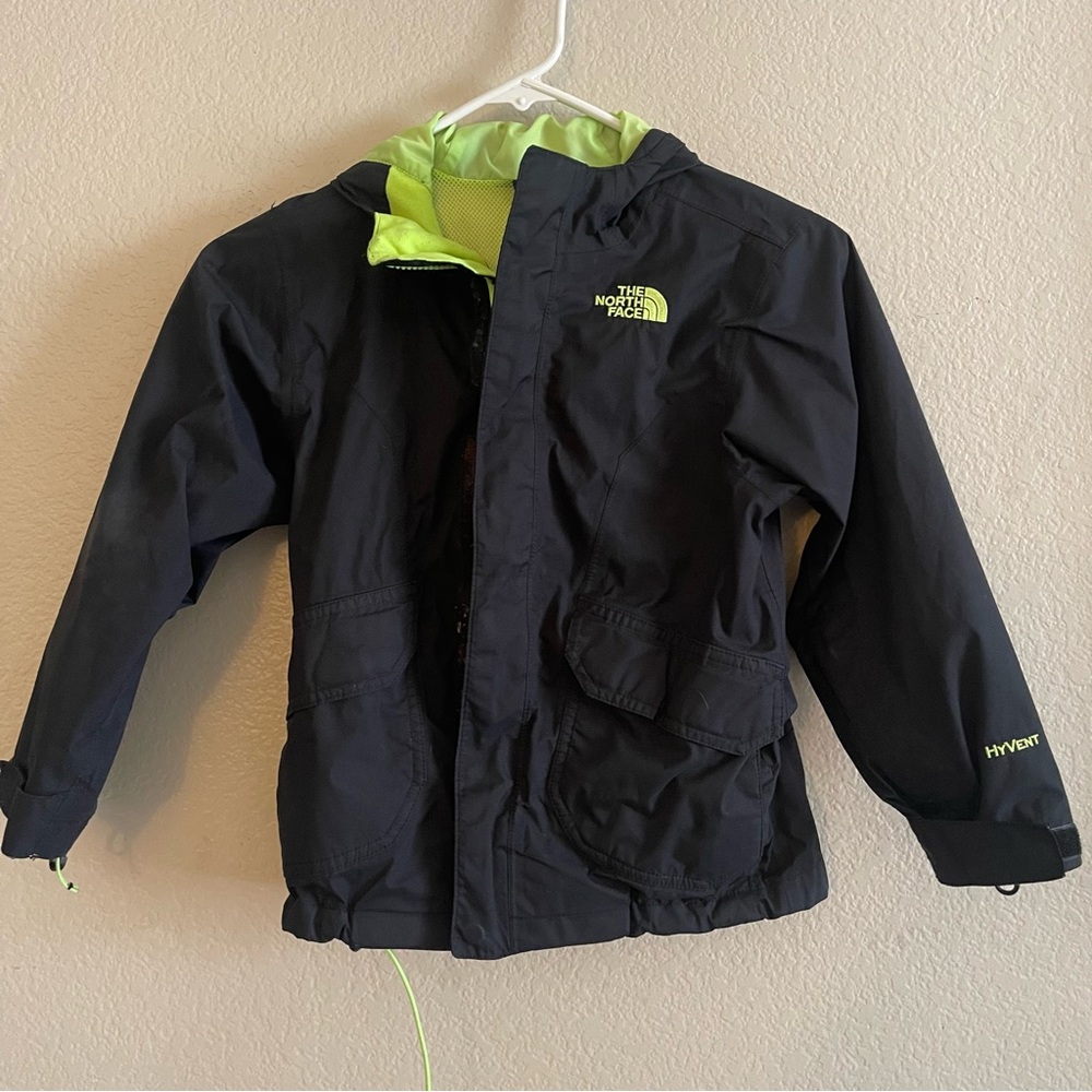 The North Face HyVent boys jacket x-small black green